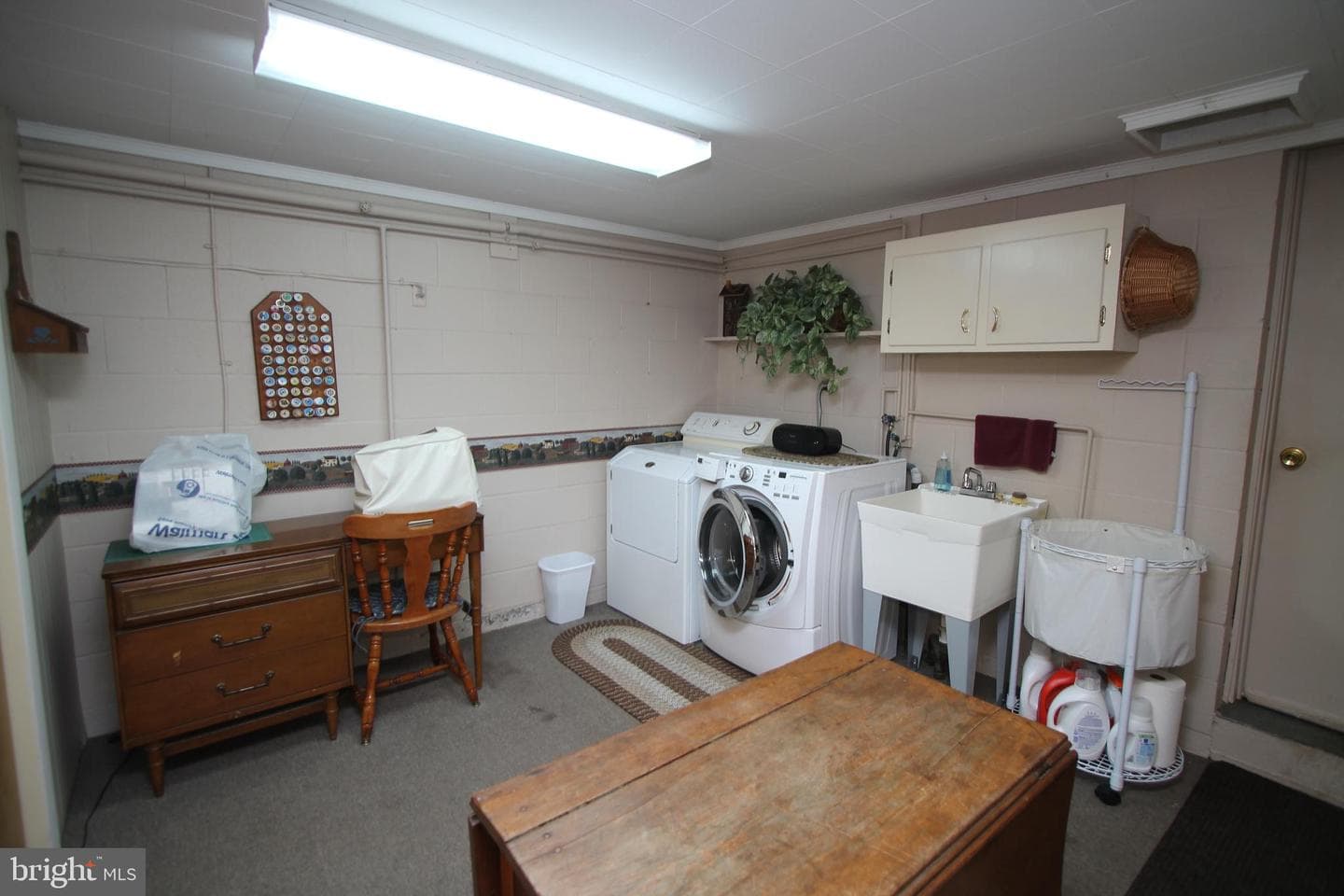 102 Poe Street photo 32