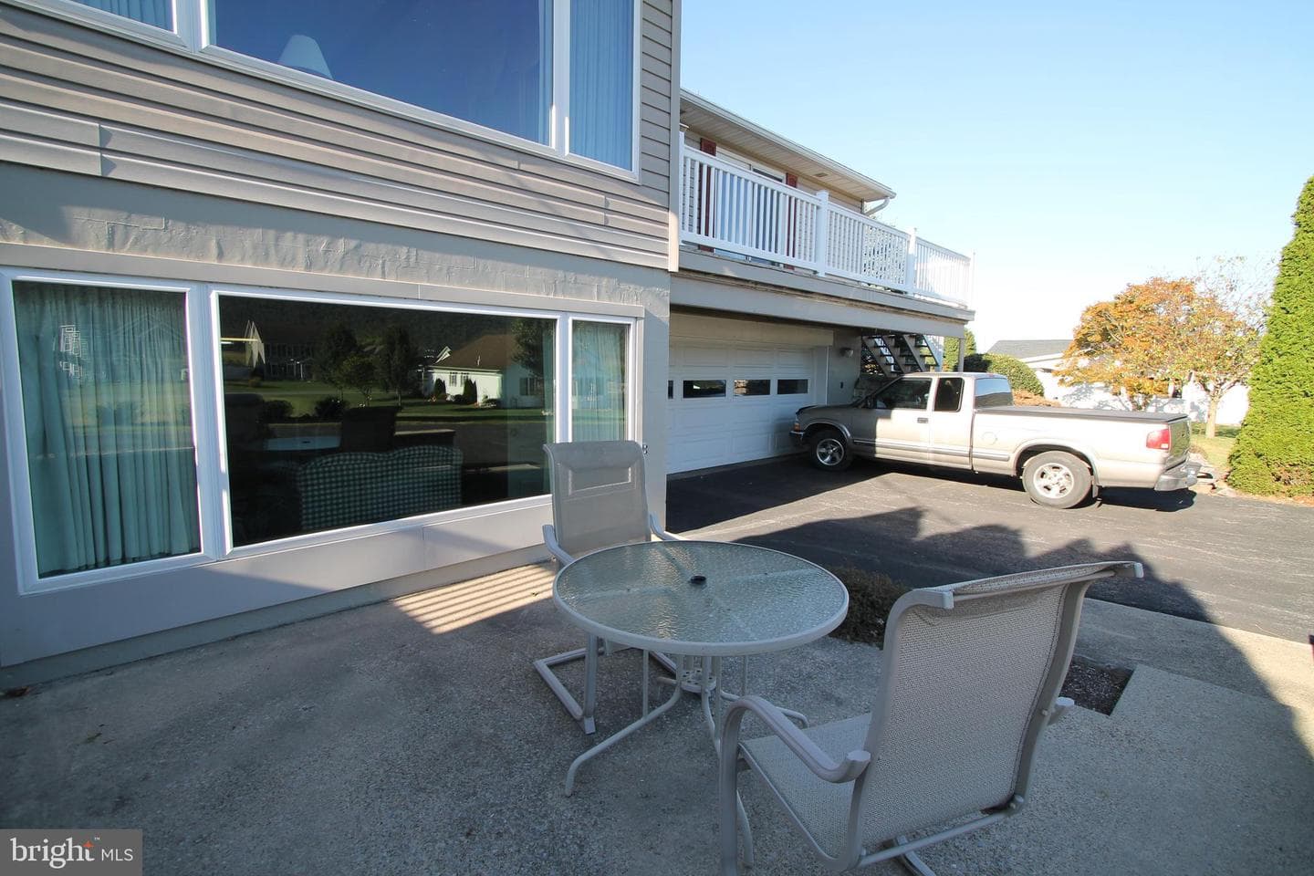 102 Poe Street photo 36