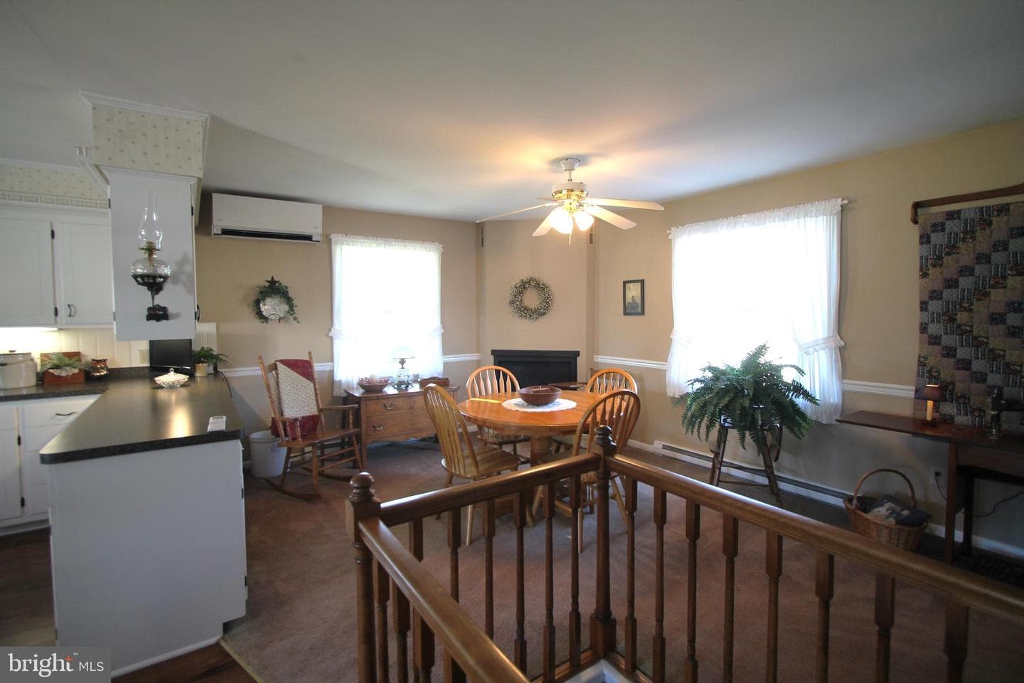 102 Poe Street photo 7