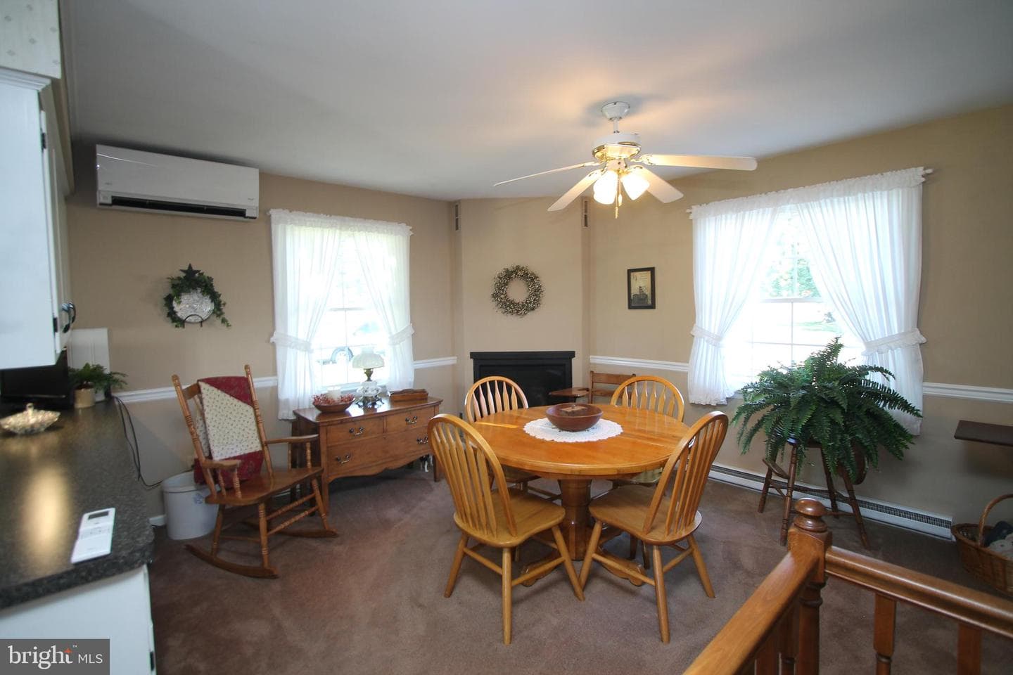 102 Poe Street photo 8
