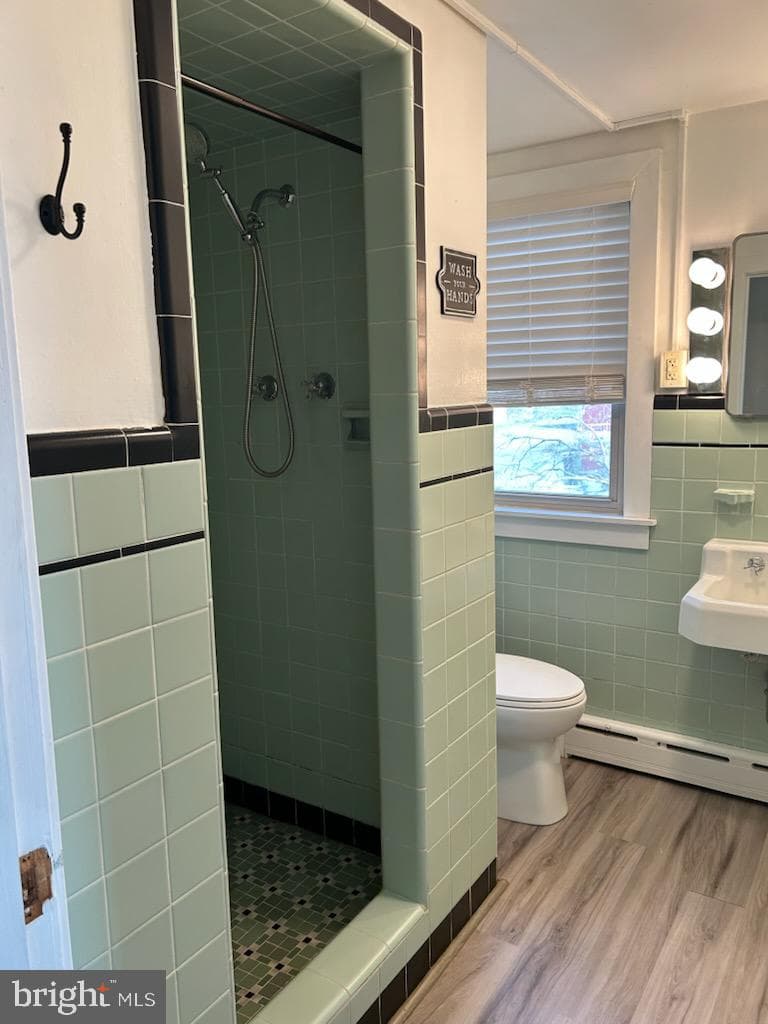 118 E Fleming Avenue photo 23