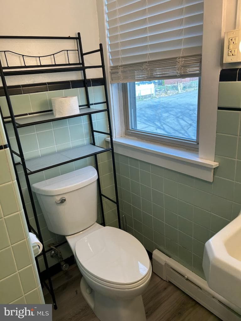 118 E Fleming Avenue photo 24
