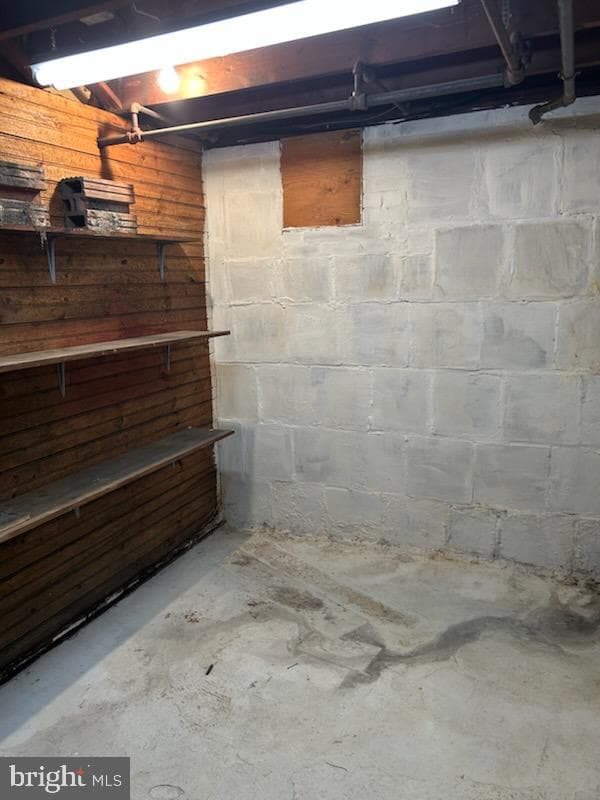 118 E Fleming Avenue photo 32