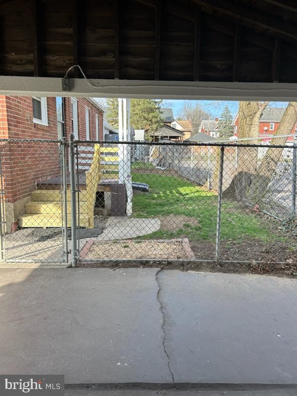118 E Fleming Avenue photo 53