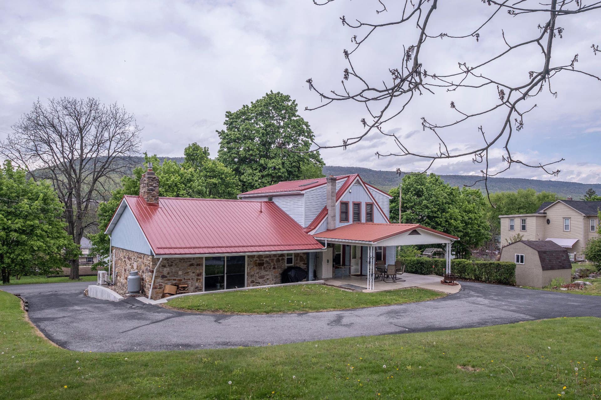540 Wood Street, Burnham