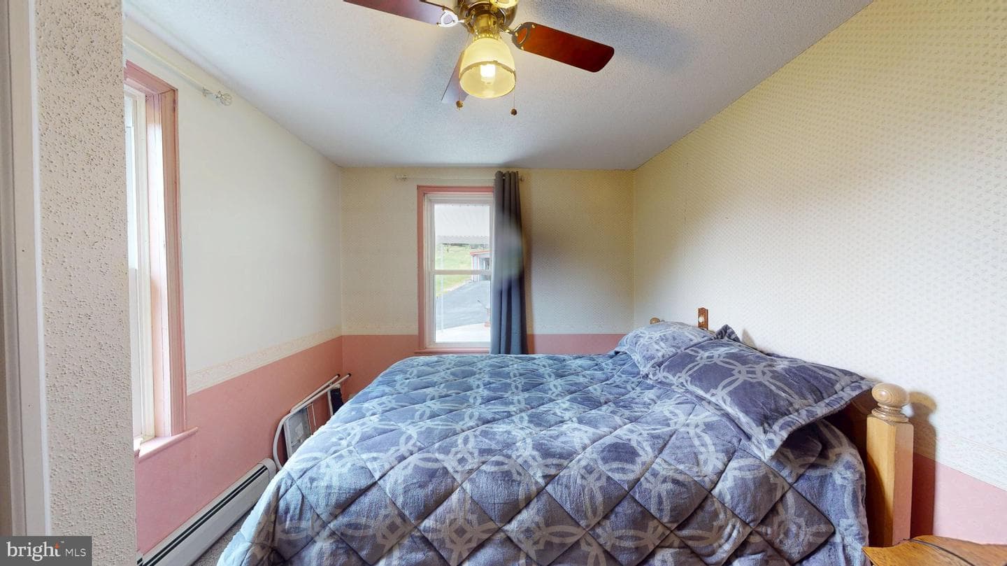 540 Wood Street photo 15