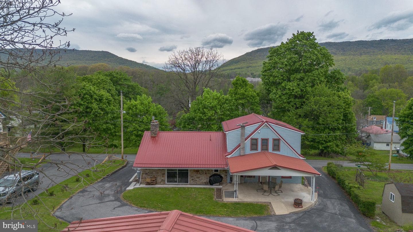 540 Wood Street photo 26