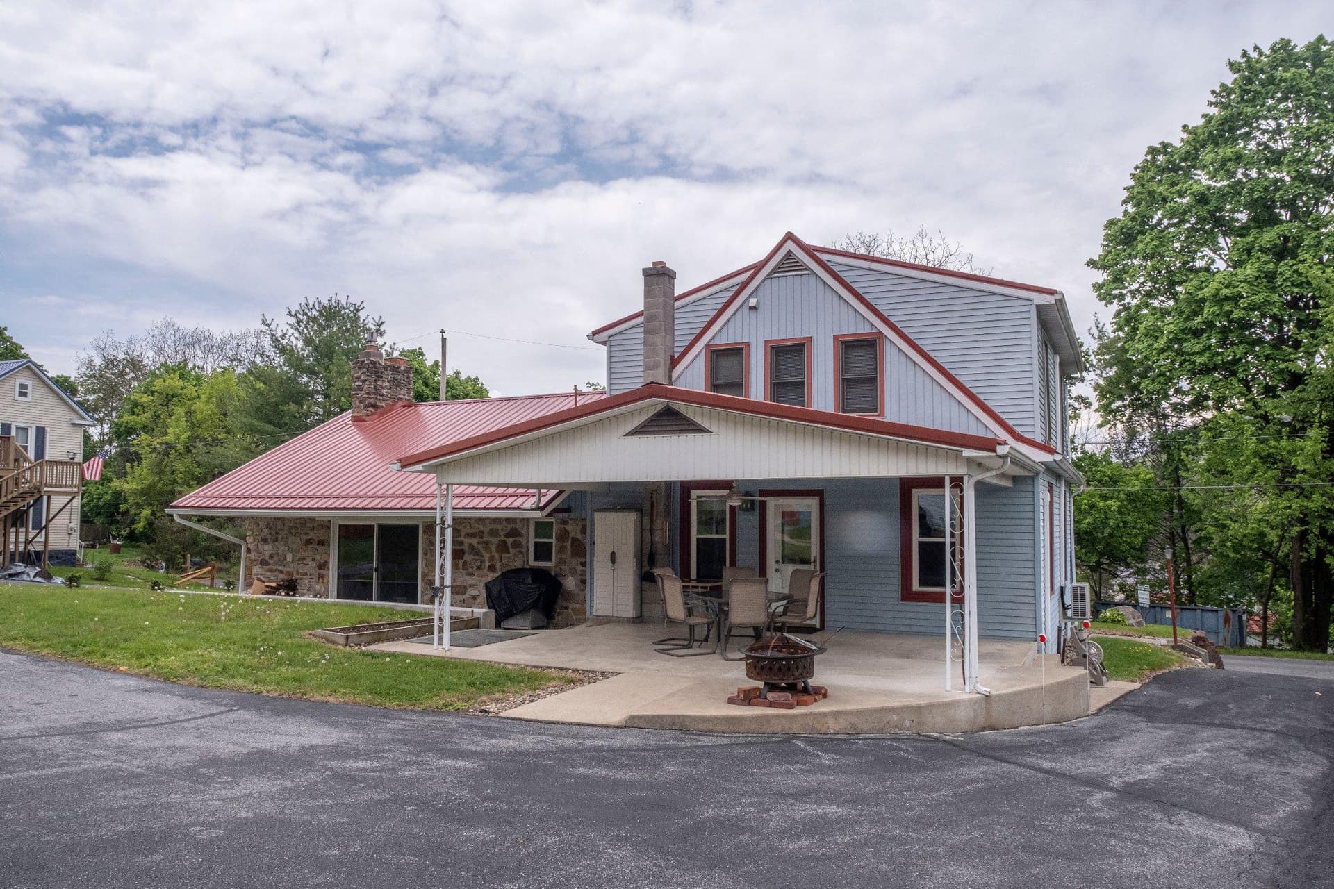 540 Wood Street photo 27