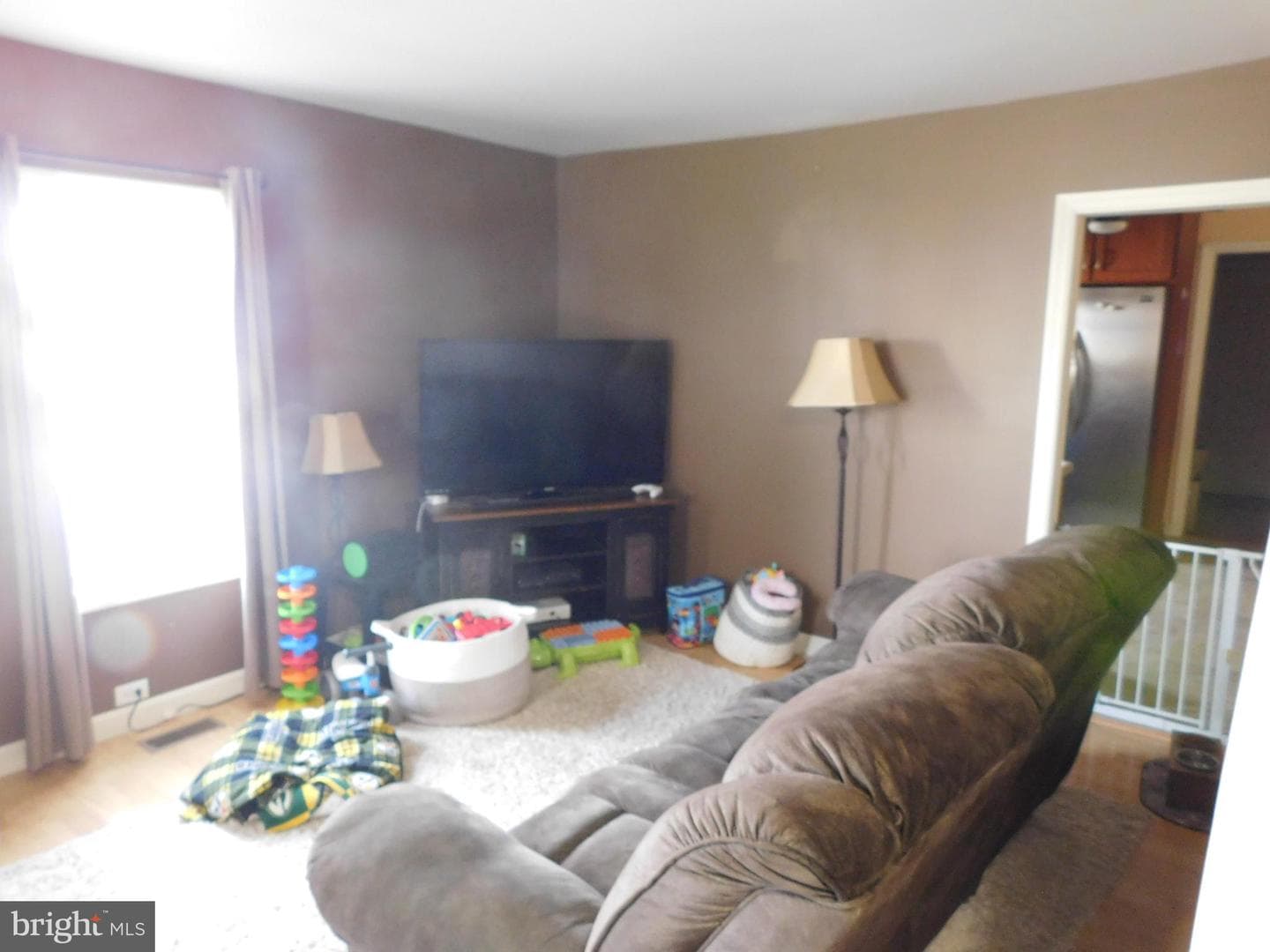 17 Pleasant Street photo 3