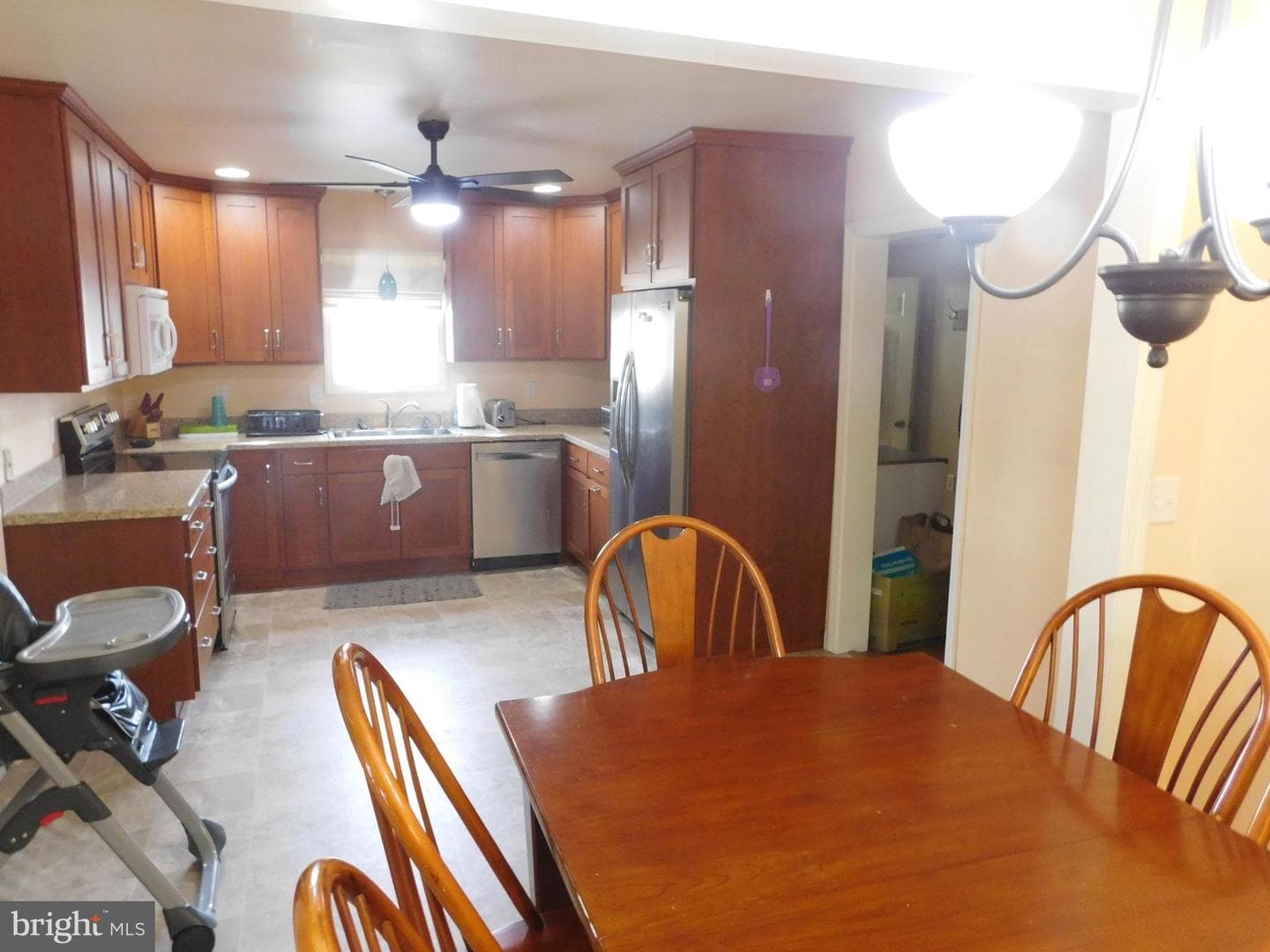 17 Pleasant Street photo 5