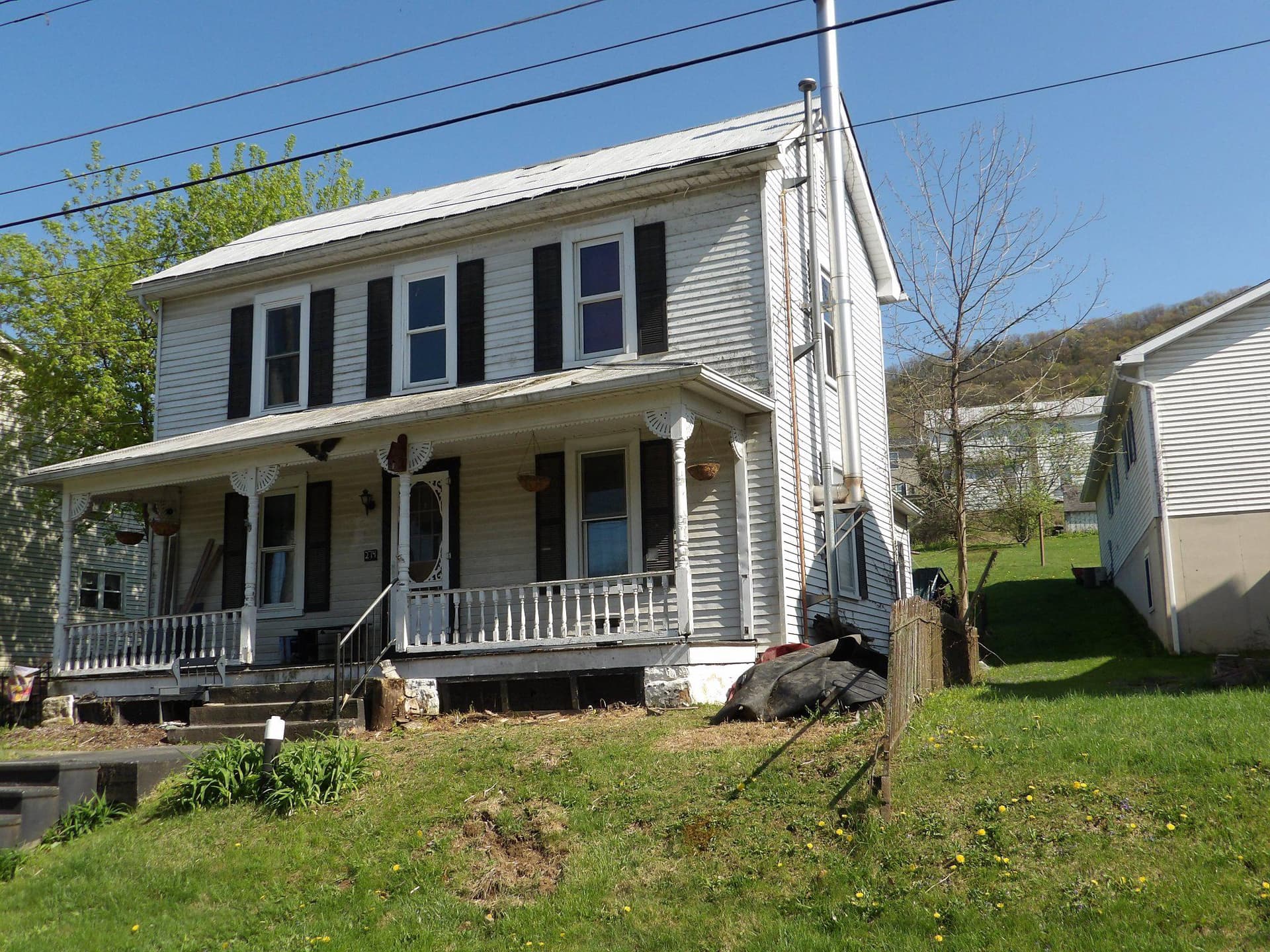 274 W Railroad Street photo 3