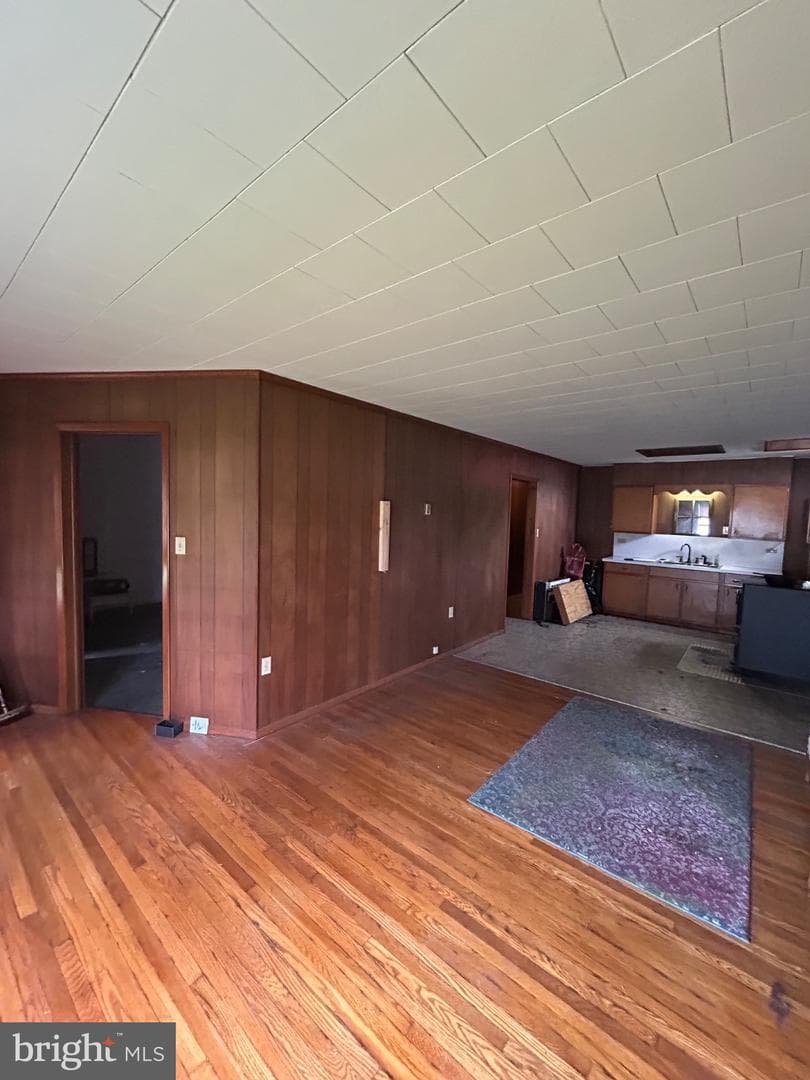 56 Maclay Street photo 27