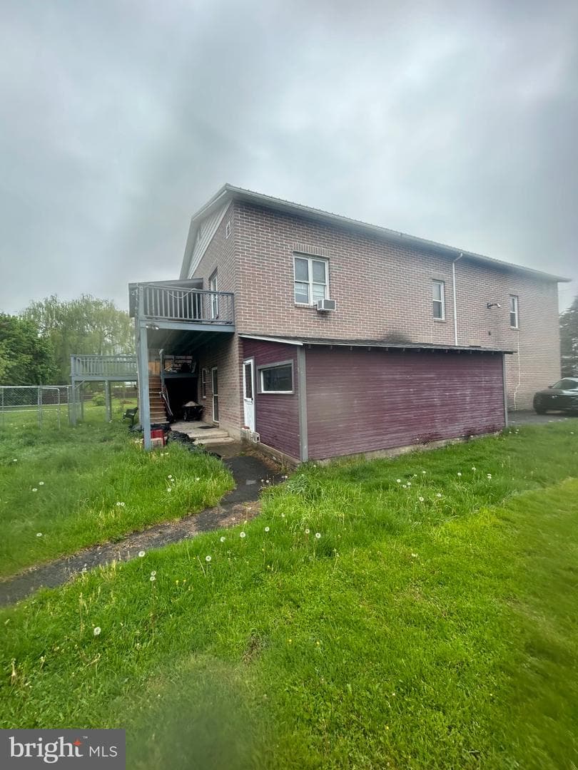 56 Maclay Street photo 7