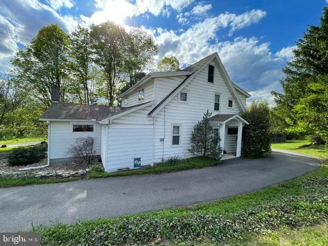 378 Tea Creek Rd