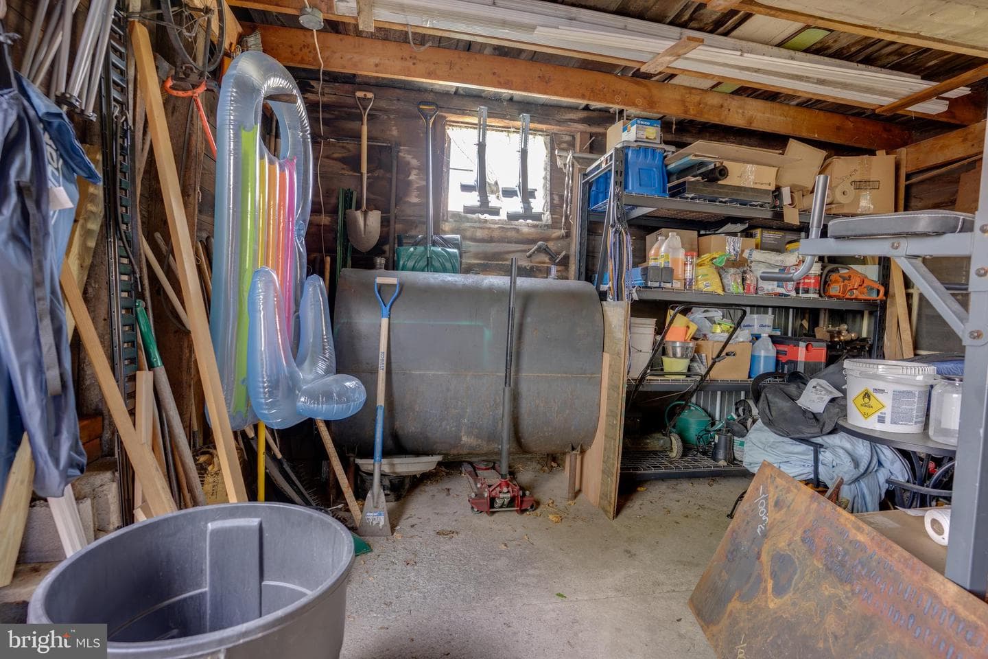 611 E Freedom Avenue photo 38