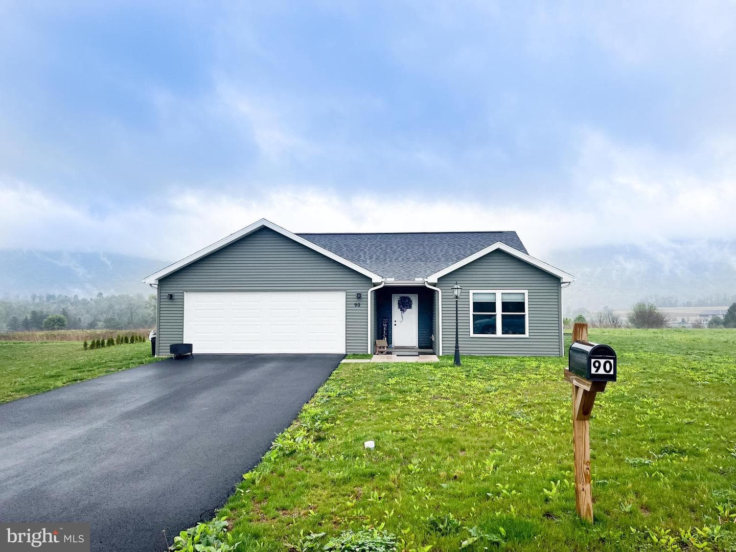90 Tilbury Lane, Reedsville