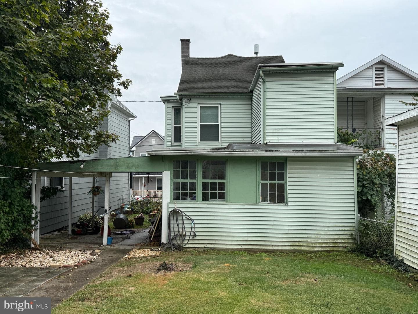 265 W 5th Street photo 26