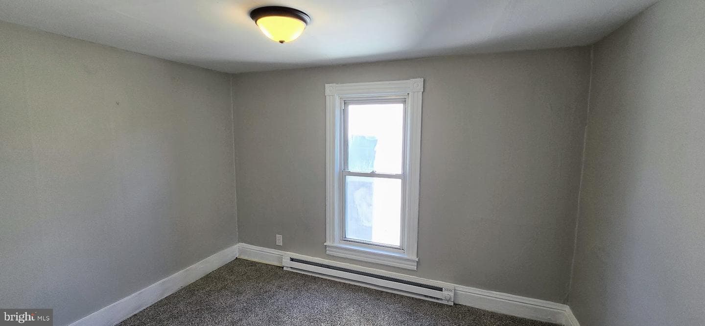 118 S Mann Avenue photo 10