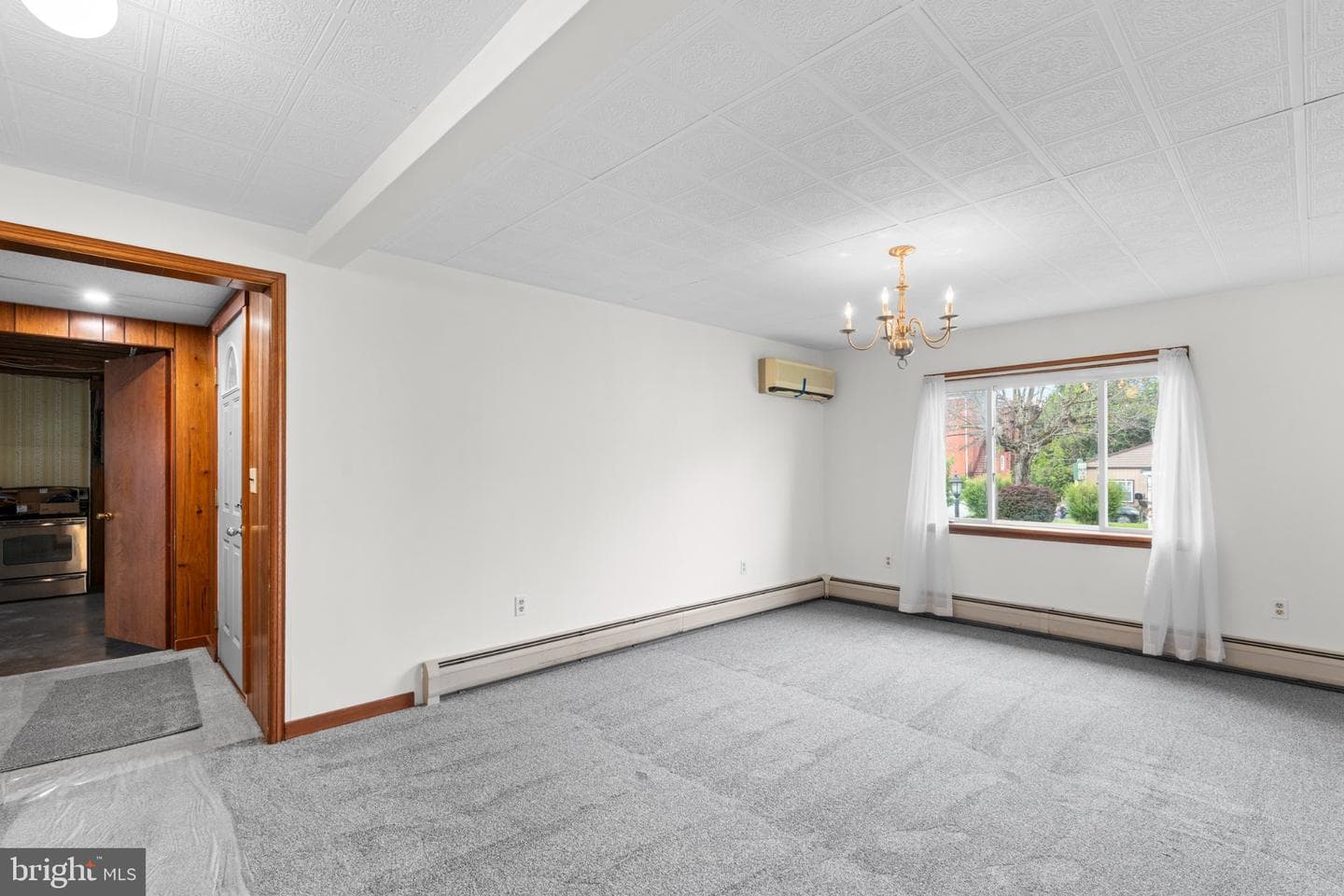 519 W 4th Street photo 12