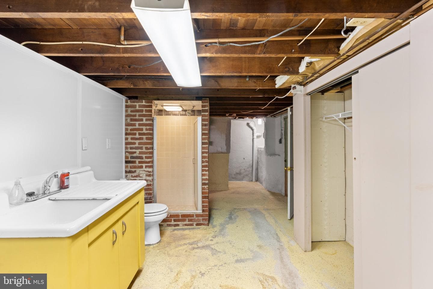 519 W 4th Street photo 33