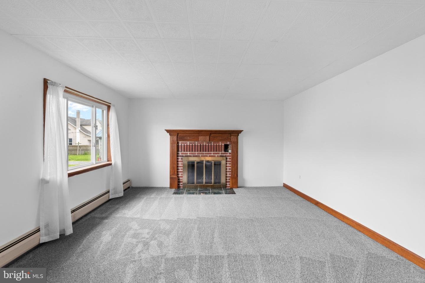 519 W 4th Street photo 8