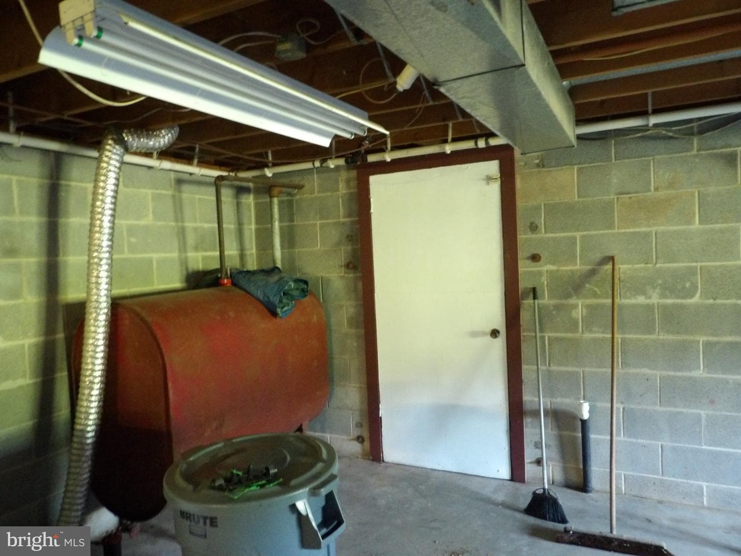 1045 Lockport Road photo 49