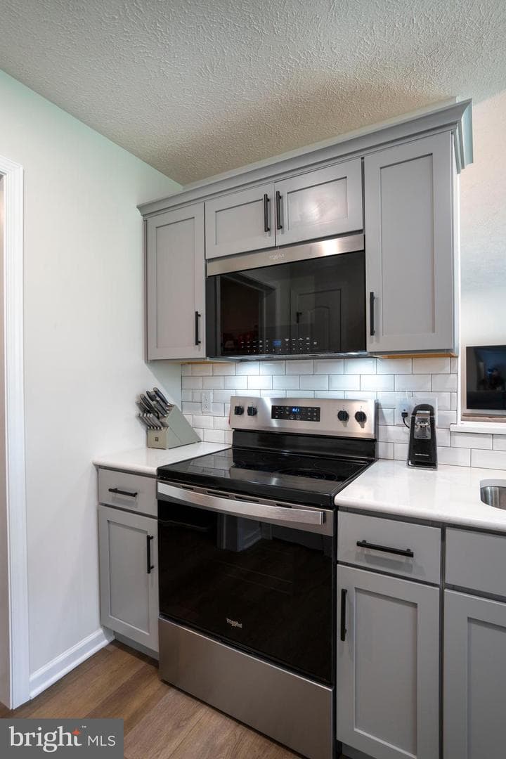 99 Hillside Drive photo 18