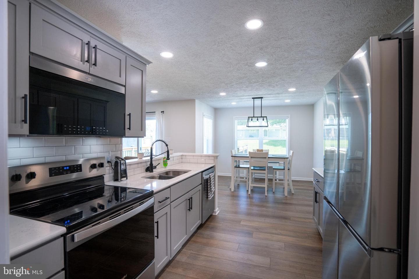 99 Hillside Drive photo 19