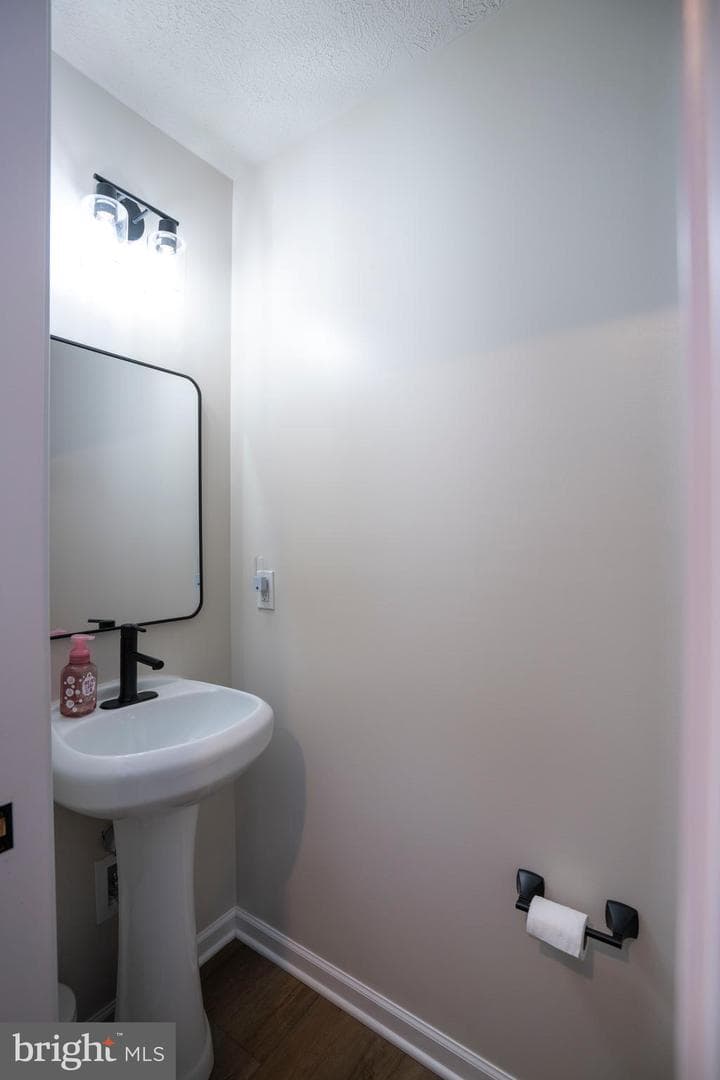 99 Hillside Drive photo 21