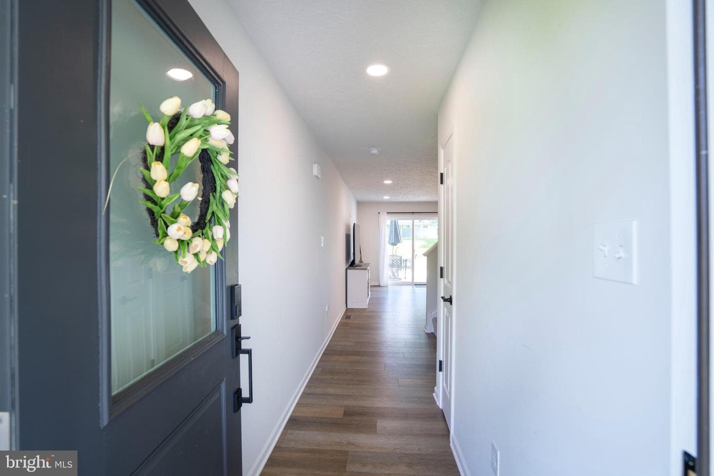 99 Hillside Drive photo 5