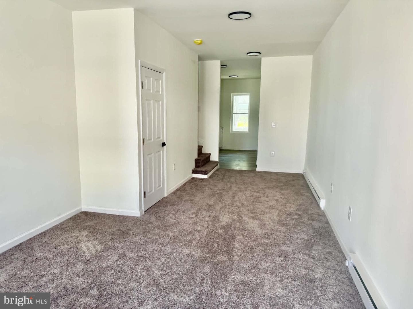 215 N Grand Street photo 5