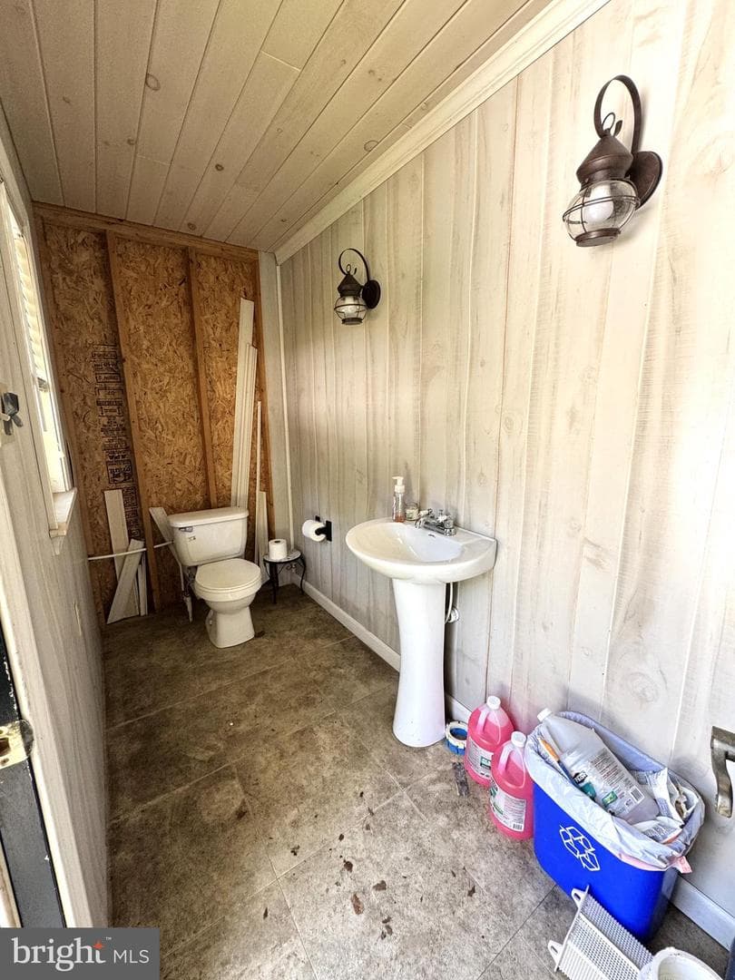 378 Airport Road photo 48