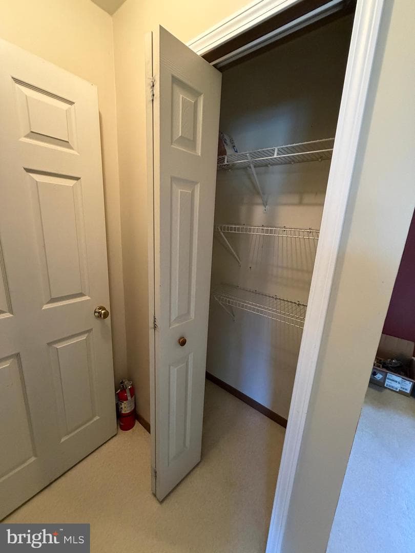 10e Taylor Drive photo 4