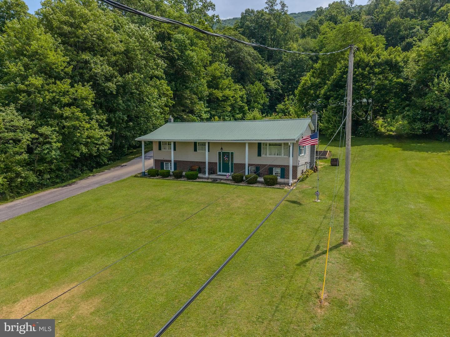 4668 Route 103 N photo 1