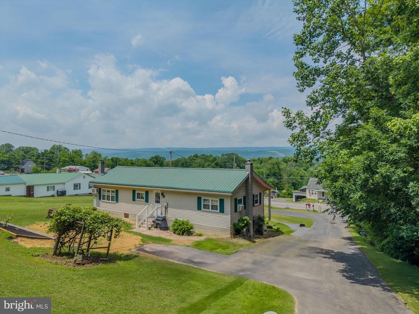 4668 Route 103 N photo 51