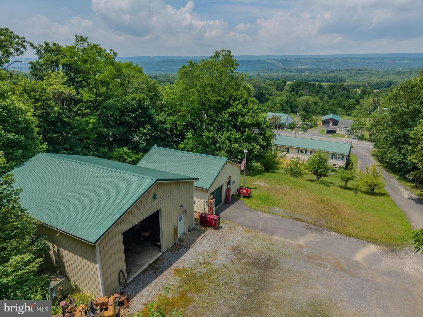 4668 Route 103 N photo 68