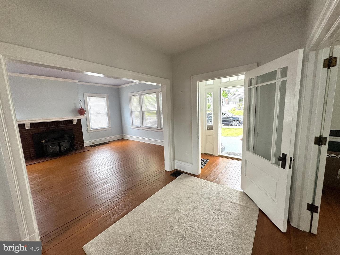 138 Walnut Street photo 4