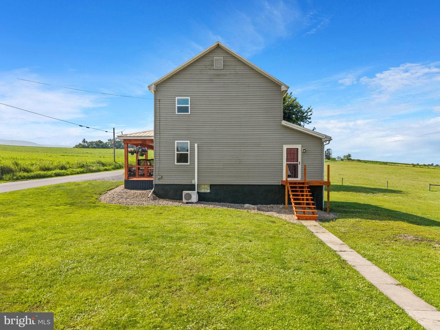 901 Mt Hope Road photo 38
