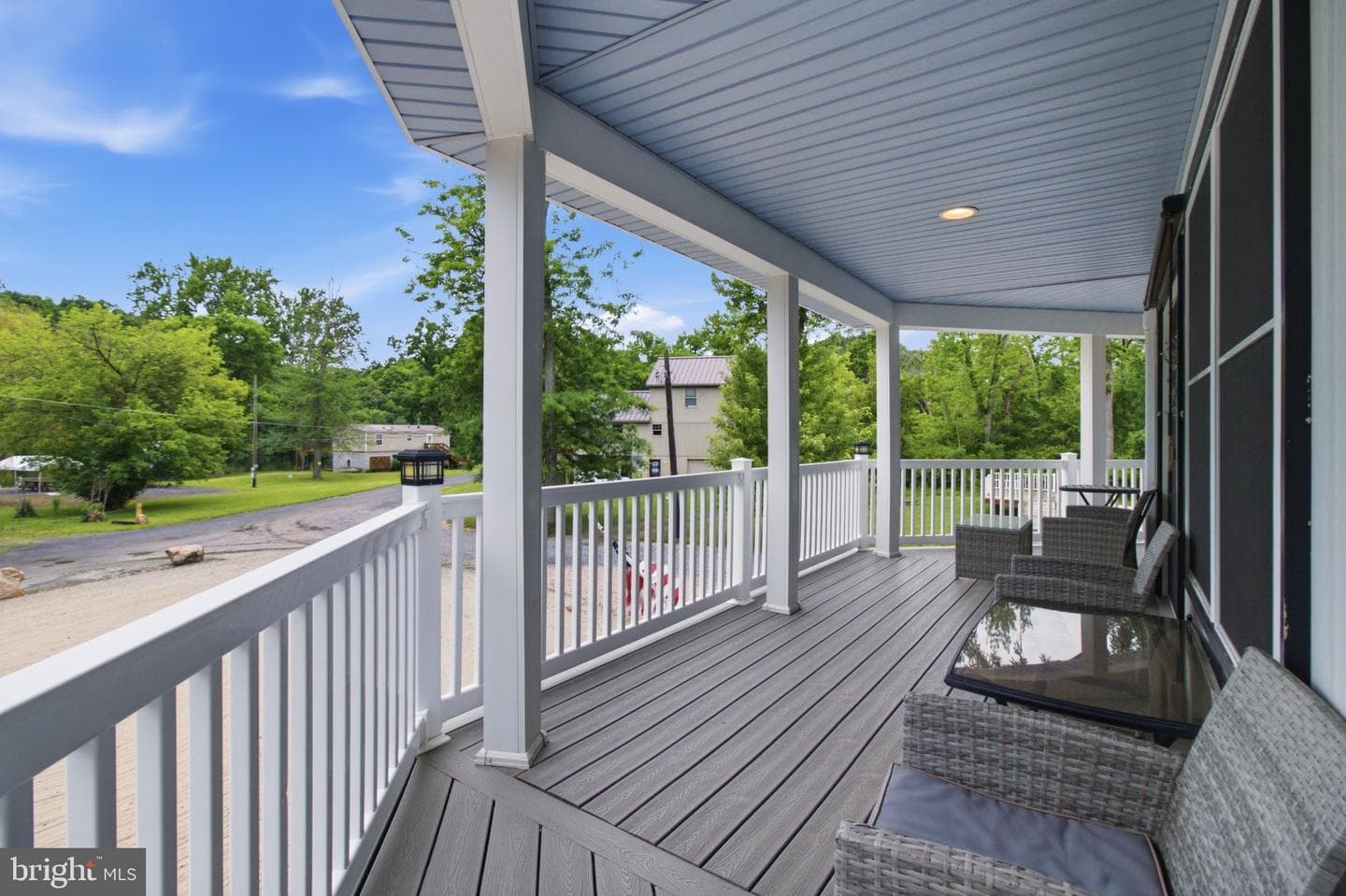 203 Front Drive photo 10