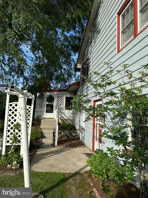 328 Cottage Place photo 2