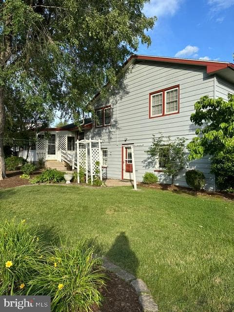 328 Cottage Place photo 4