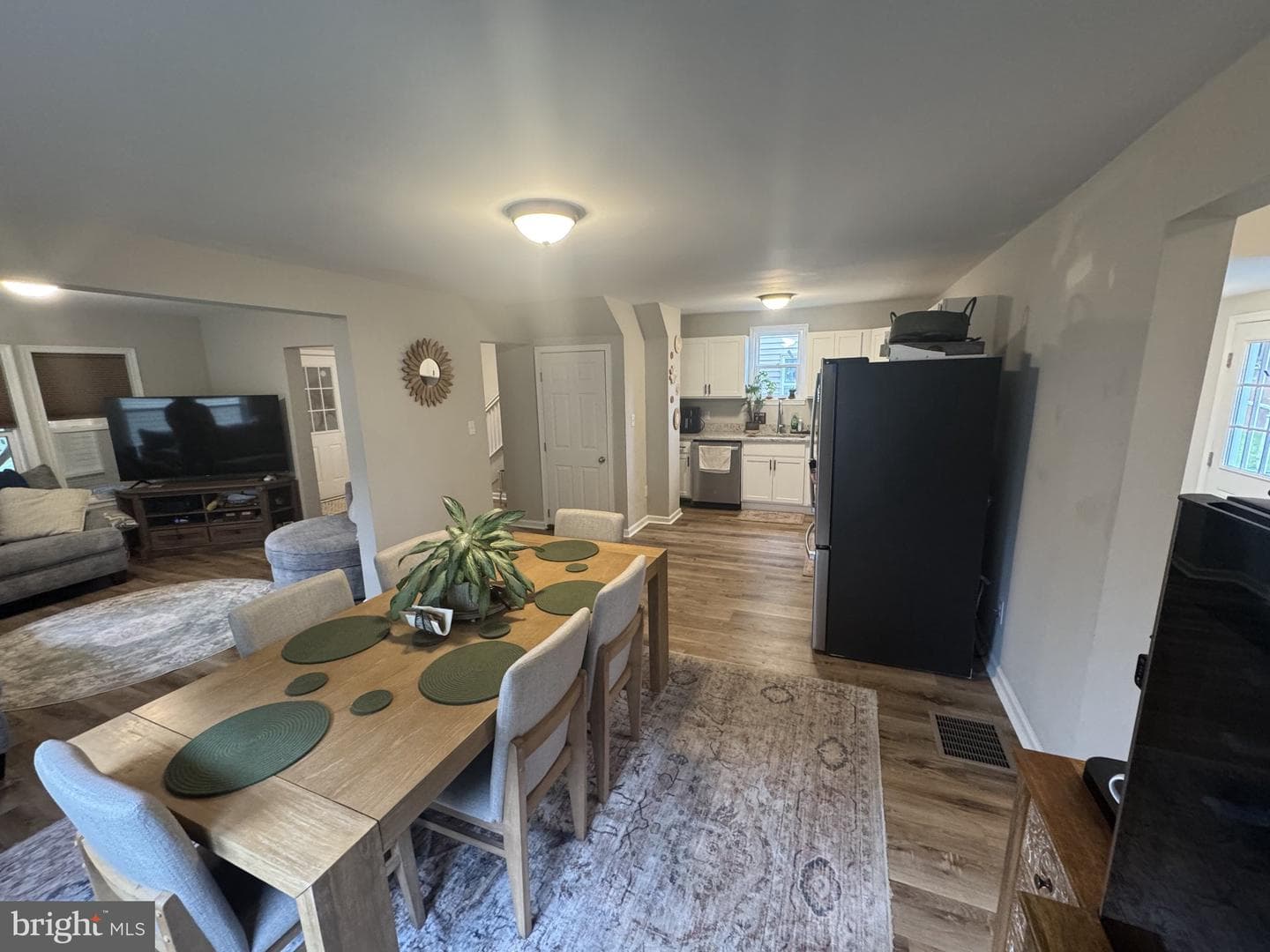 206 5th Avenue photo 19