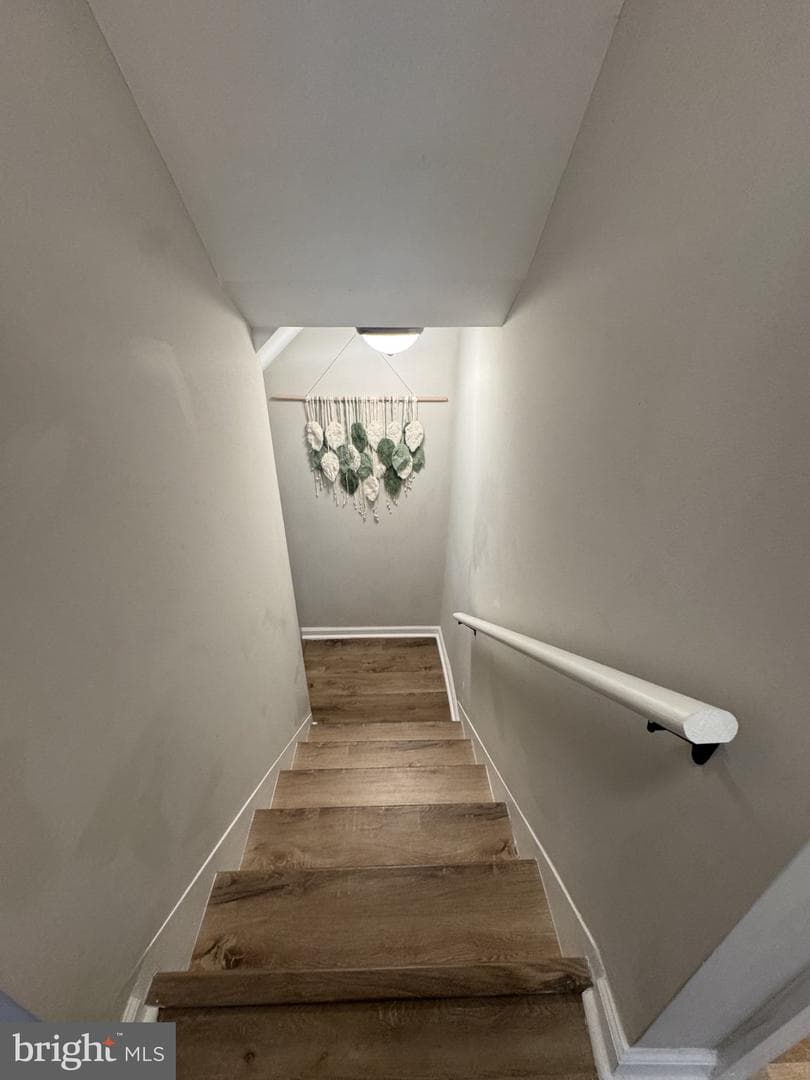 206 5th Avenue photo 28