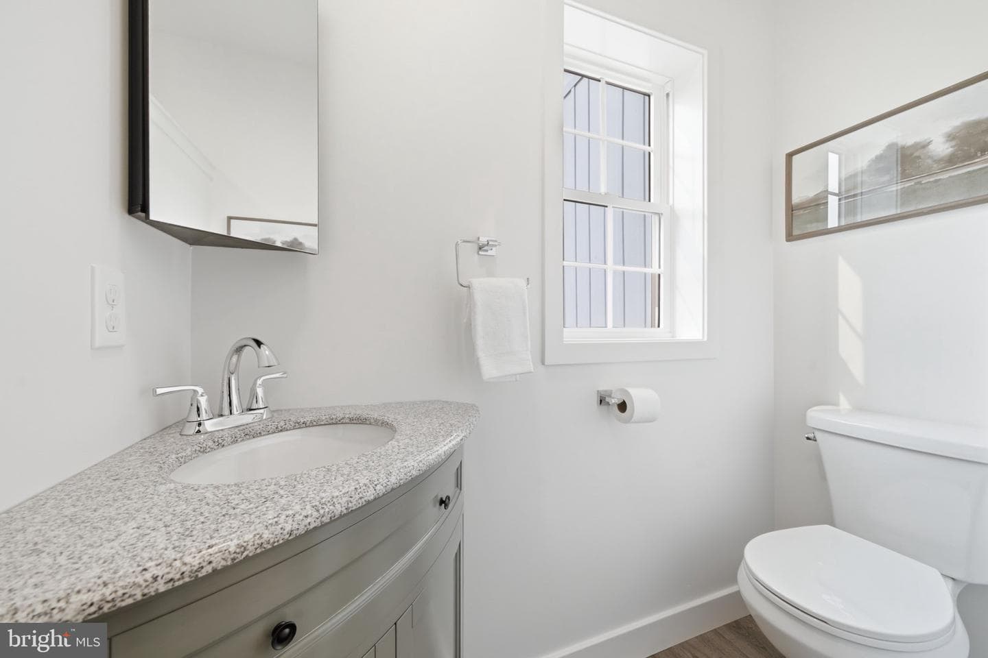 667 Summit Road photo 14