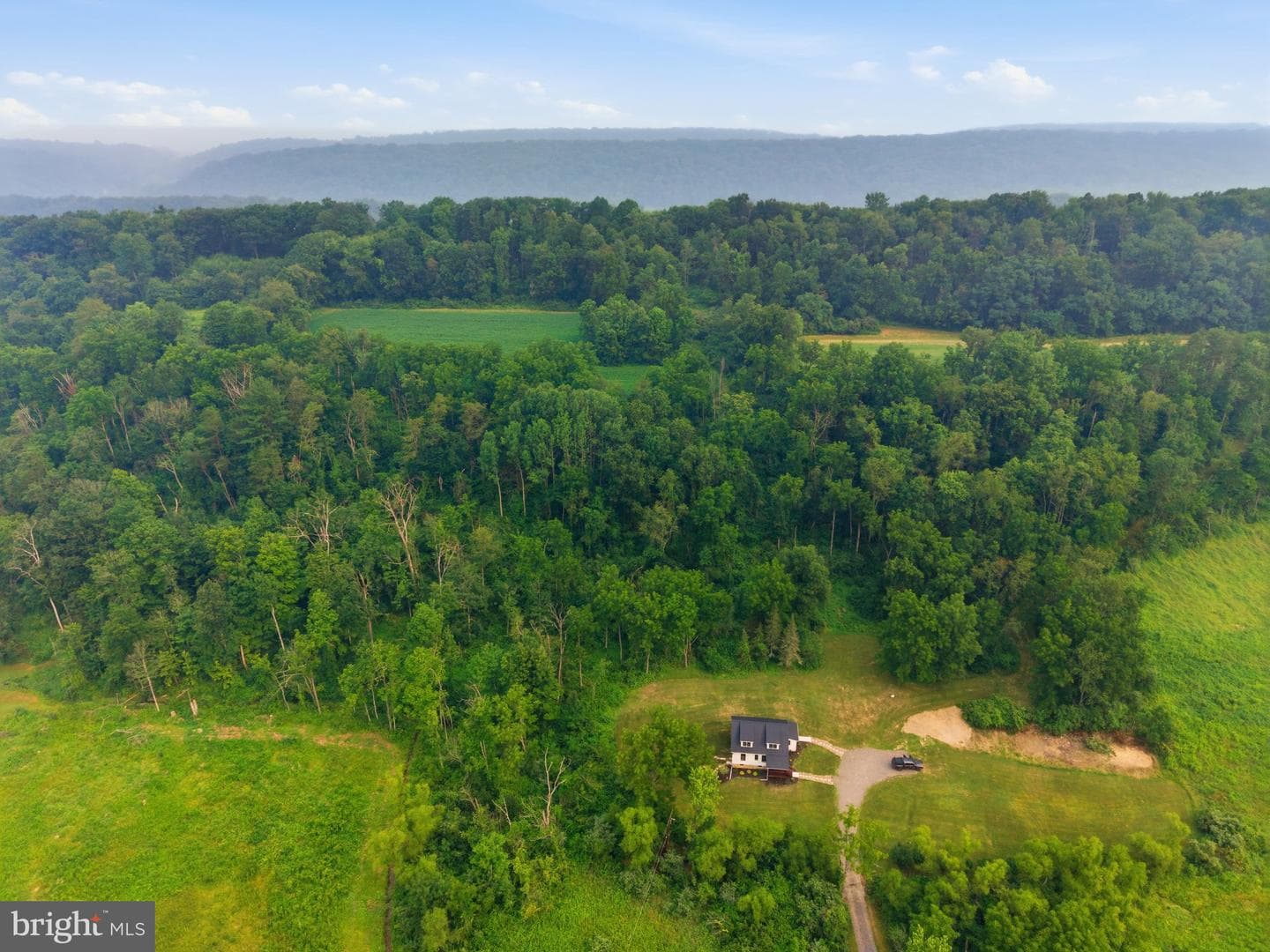667 Summit Road photo 47