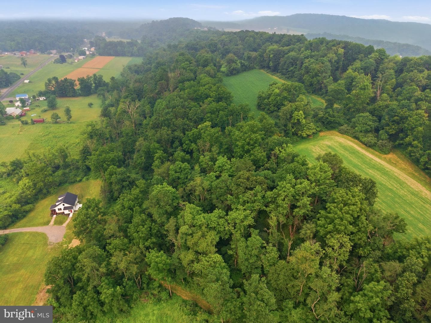 667 Summit Road photo 57