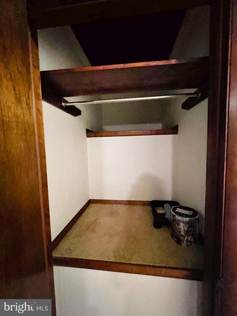 120 Liberty Lane photo 6