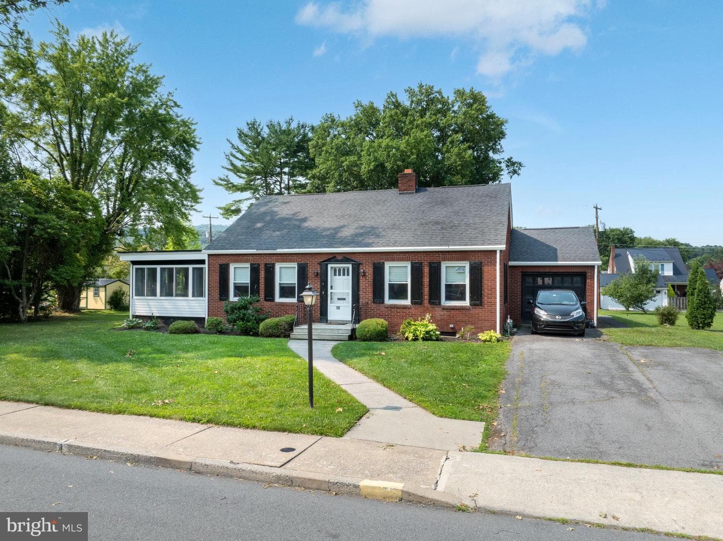 18 Sunset Road, Lewistown
