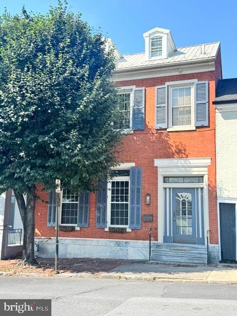 16 N Brown St photo 3