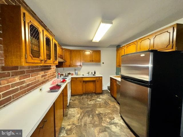 16 N Brown St photo 57